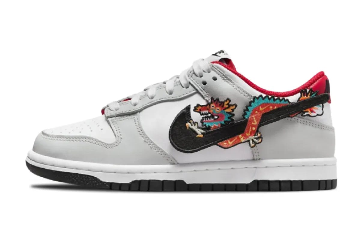 nike dunk low gs year of the dragon FZ5528-101