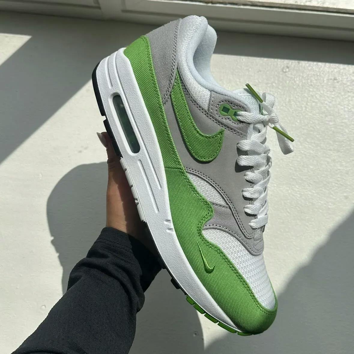 nike air max 1 chlorophyll hf1012-300