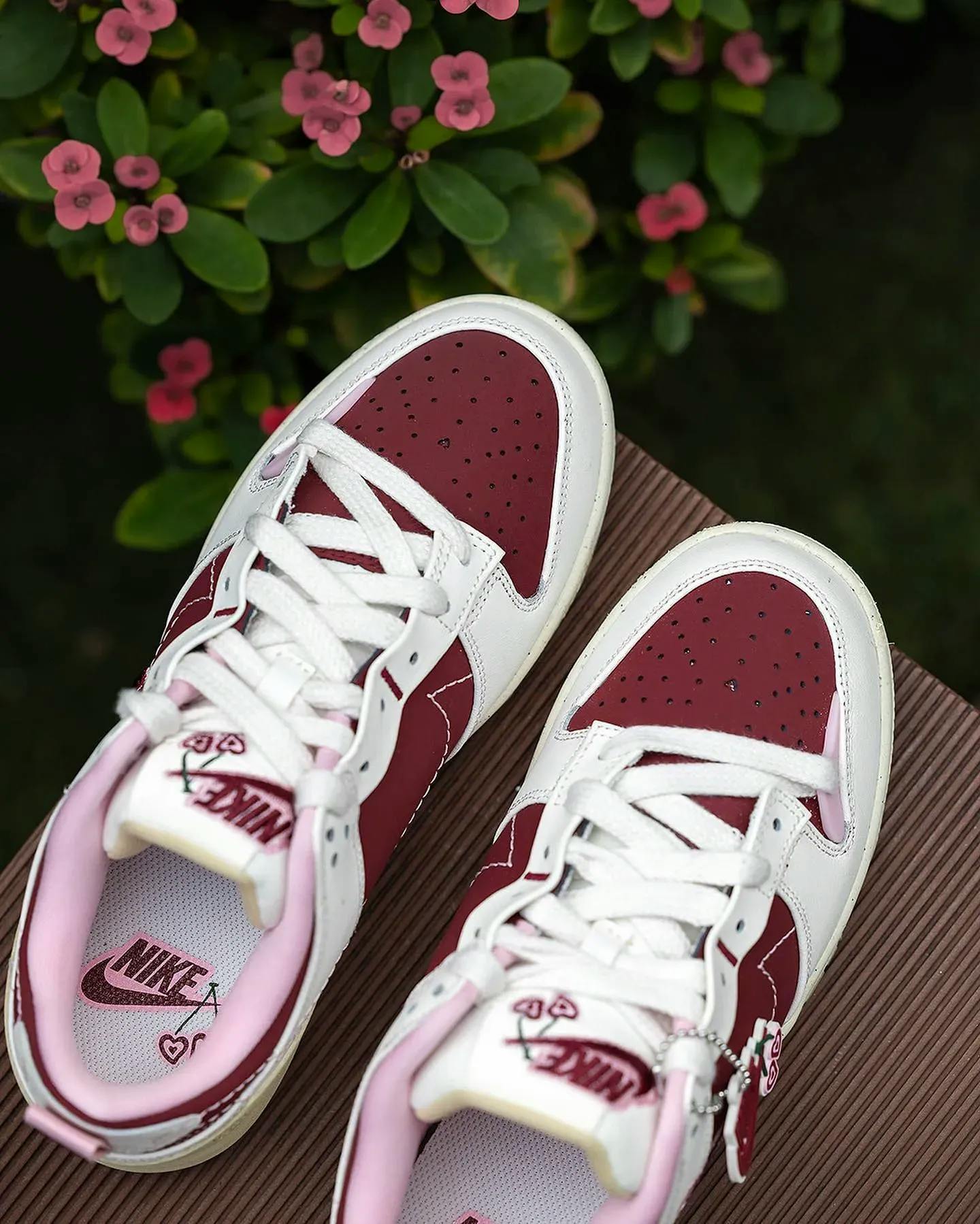 nike dunk low disrupt 2 valentine's day